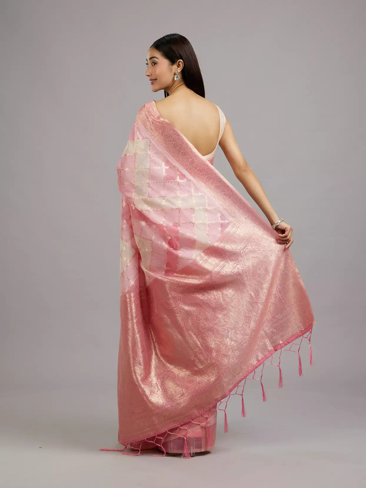 Vibrant Pink Elegance Saree